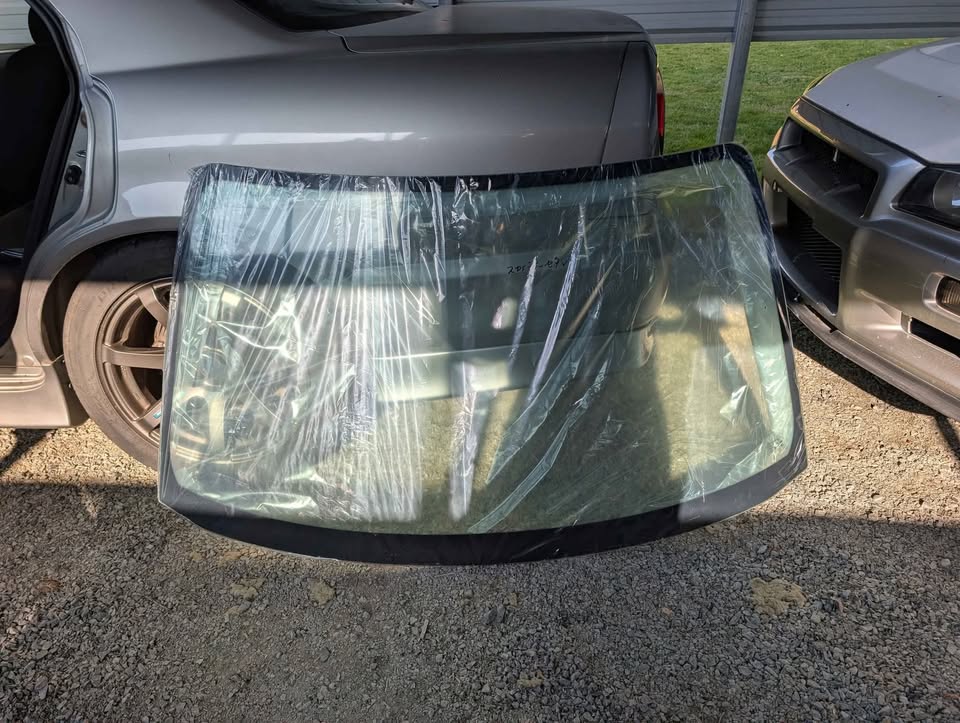 Item 3 Windsheild